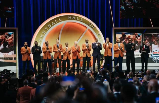 1757256383715023205.png 体育赛事-【观察】传奇定格!梦八兄弟登高处 遍插茱萸少一人