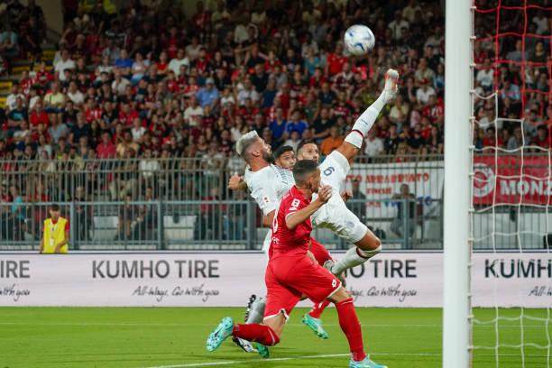 贝卢斯科尼杯，一项纪念曾经“红黑米兰”的另类德比