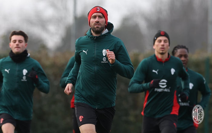 vip 注册地址-米兰未来队今日训练备战|AC米兰_新浪体育_新浪新闻